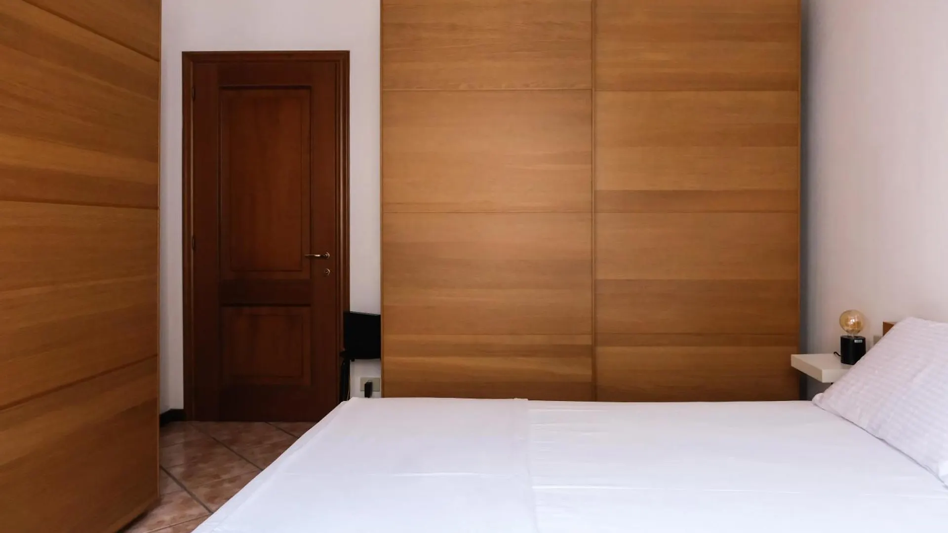 Flora Inn, Paglia 2 - Nel Cuore Del Centro Citta Bergamo Lägenhet